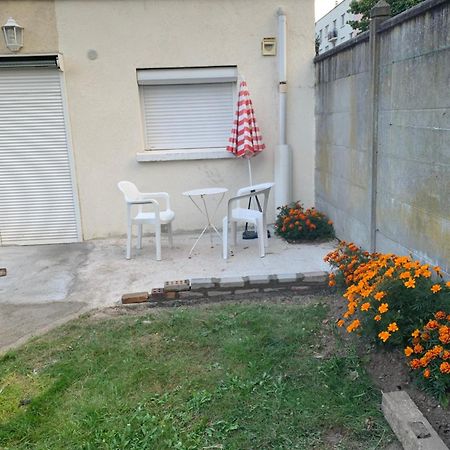 פאליזו Studio Fond De Jardin מראה חיצוני תמונה