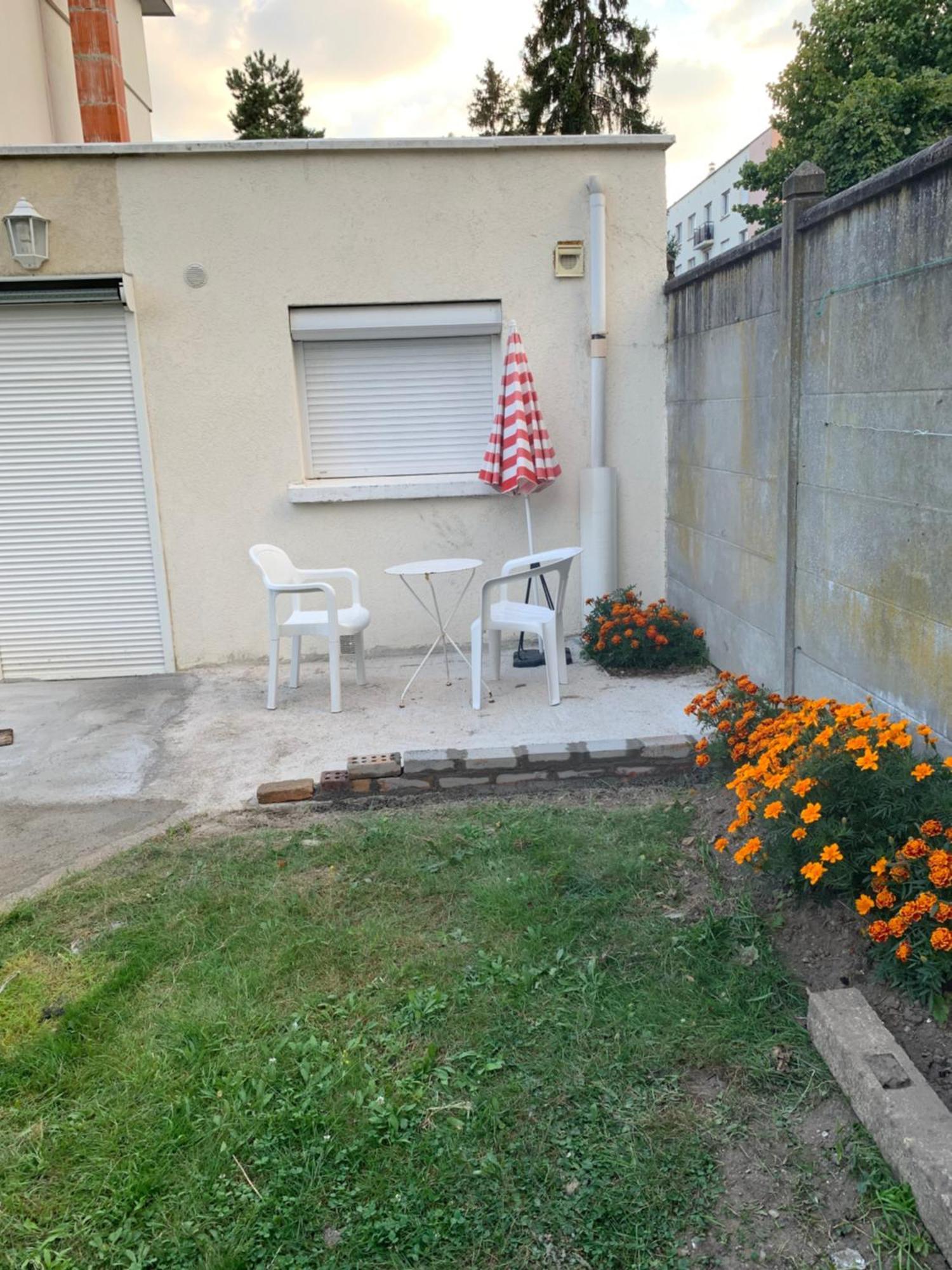 פאליזו Studio Fond De Jardin מראה חיצוני תמונה